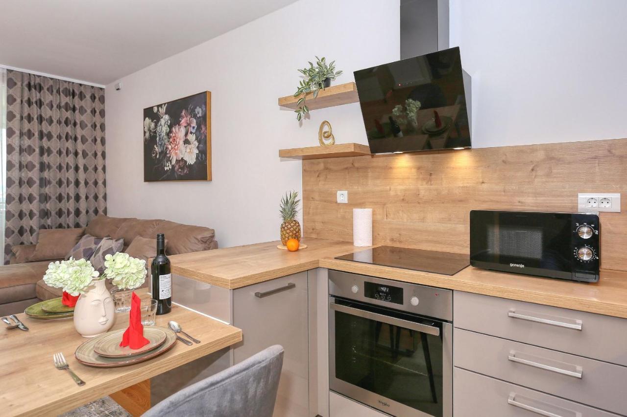 Apartments Luna With Free Parking زادار المظهر الخارجي الصورة