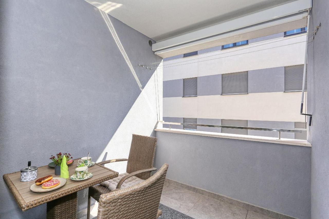 Apartments Luna With Free Parking زادار المظهر الخارجي الصورة