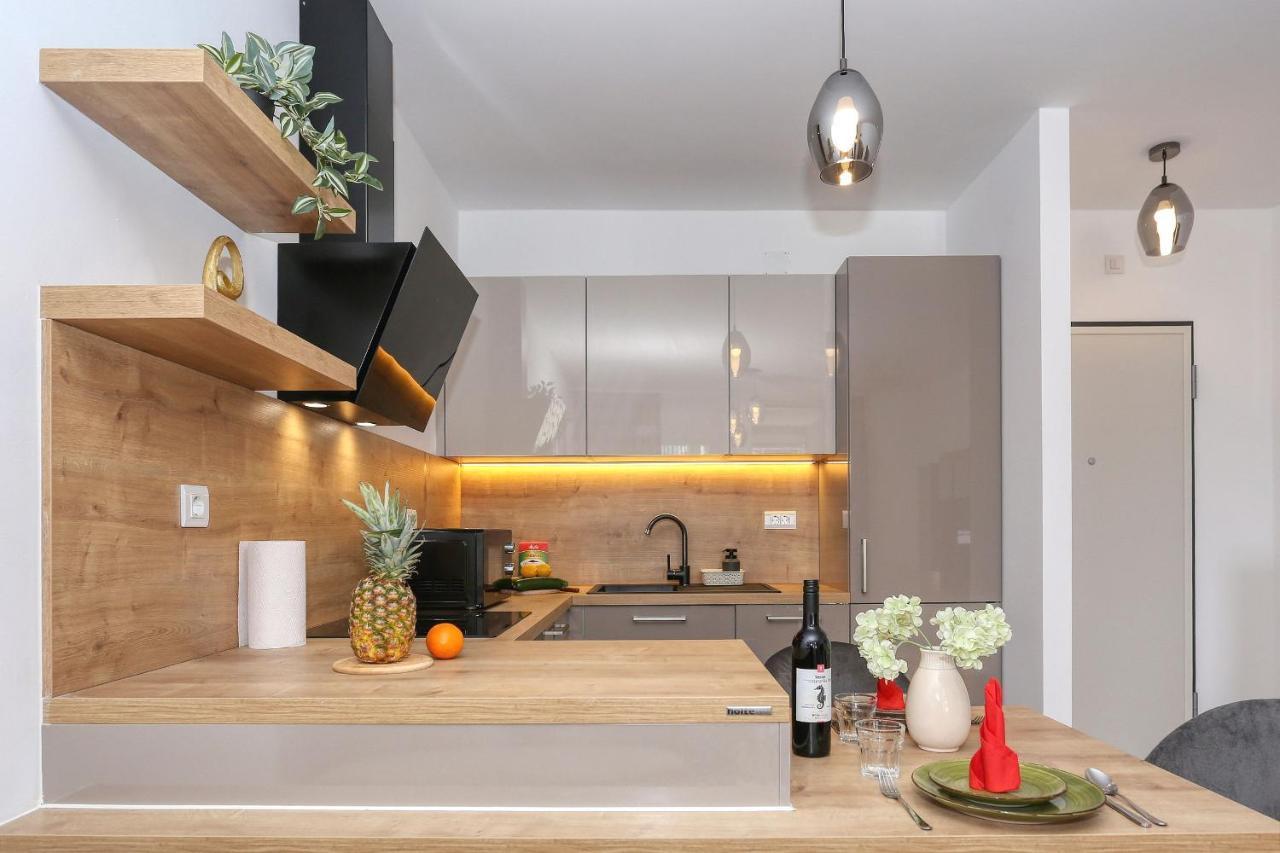 Apartments Luna With Free Parking زادار المظهر الخارجي الصورة