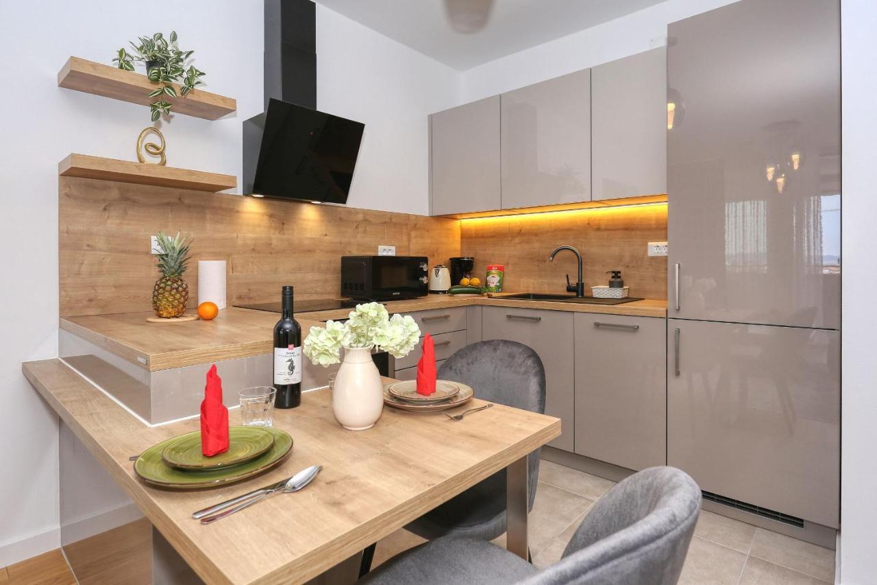 Apartments Luna With Free Parking زادار المظهر الخارجي الصورة