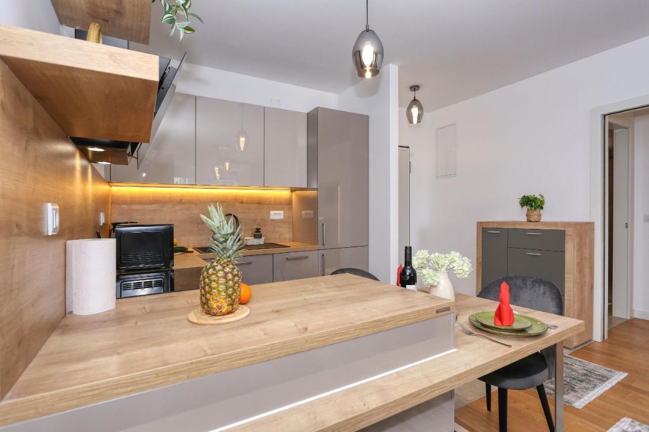 Apartments Luna With Free Parking زادار المظهر الخارجي الصورة