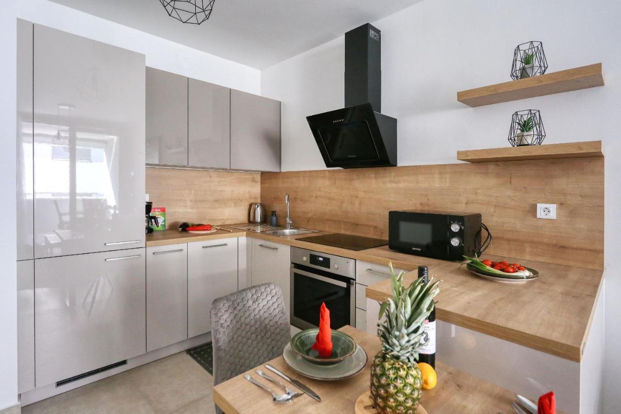 Apartments Luna With Free Parking زادار المظهر الخارجي الصورة