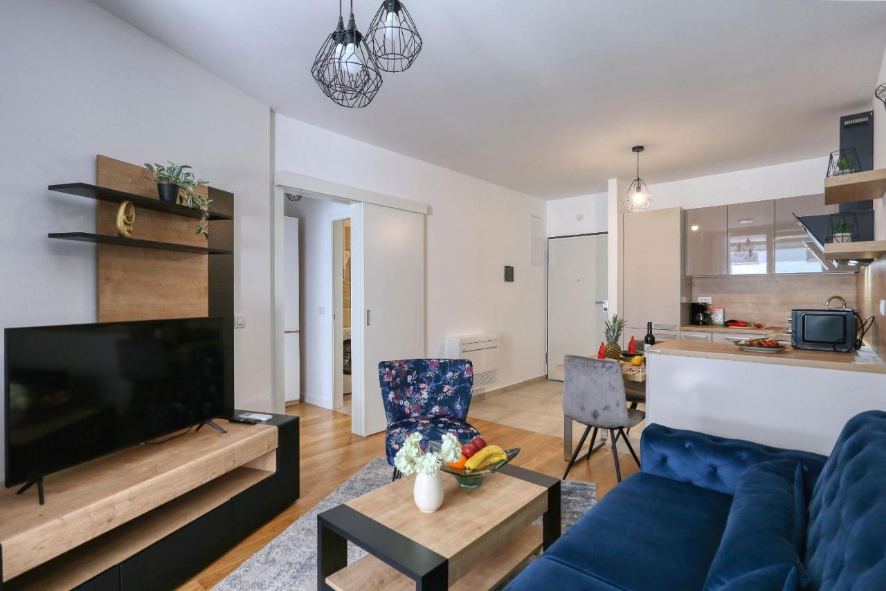 Apartments Luna With Free Parking زادار المظهر الخارجي الصورة